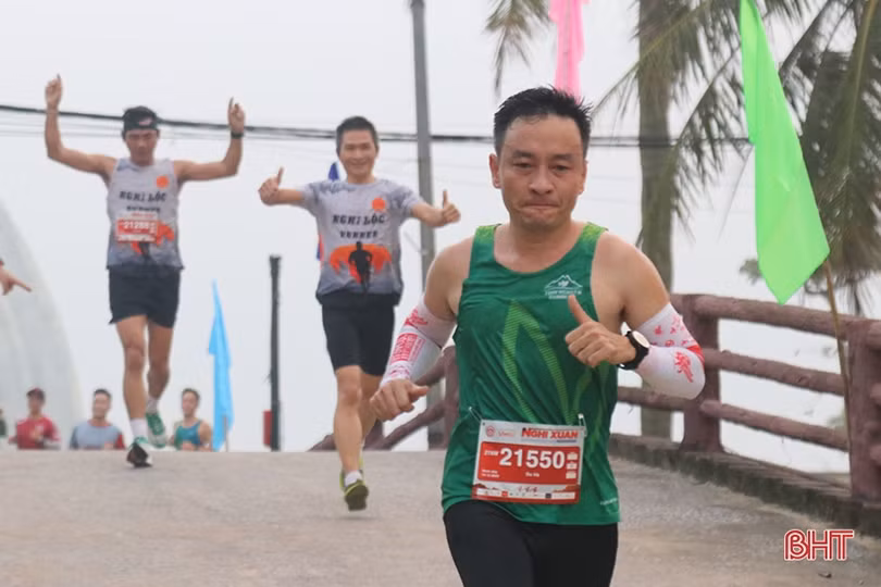 1.400 vận động viên tham gia Giải chạy Half marathon - Nghi Xuân 2023