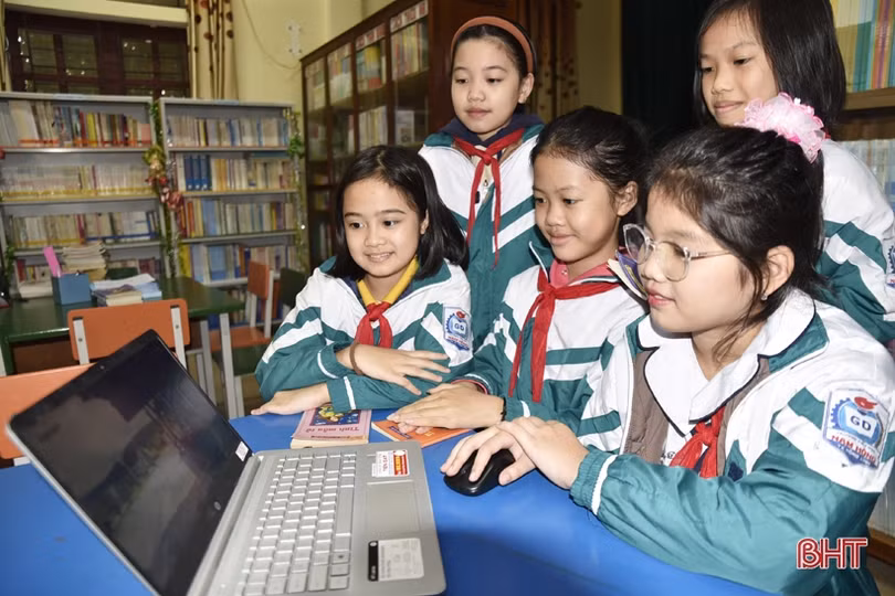 Học sinh TX Hồng Lĩnh làm “đại sứ du lịch” quảng bá vẻ đẹp quê hương