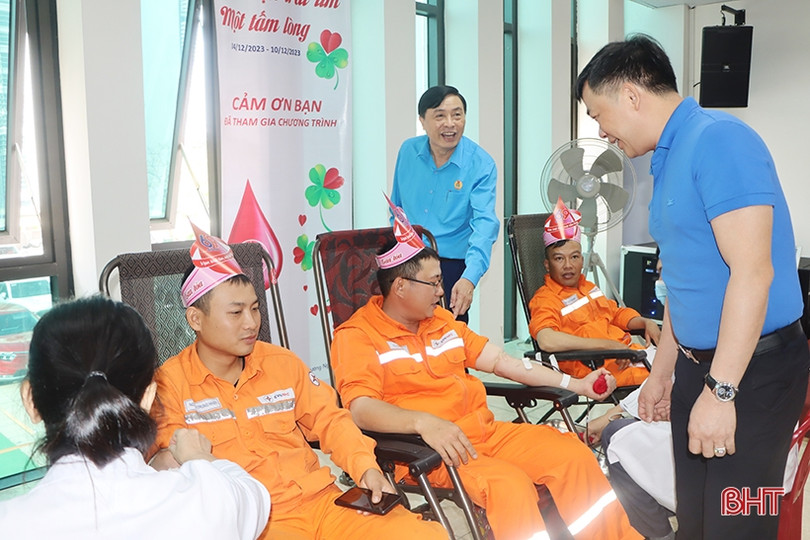 Cán bộ, nhân viên Điện lực Hà Tĩnh hiến tặng 134 đơn vị máu