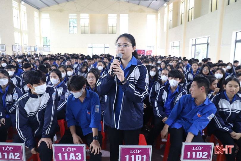 Triển lãm 3D “Hoàng Sa, Trường Sa của Việt Nam” tại Hương Sơn