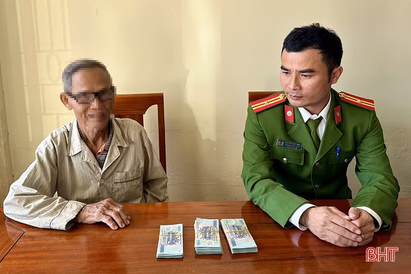 Cụ ông 81 tuổi đạp xe lên TP Hà Tĩnh rút tiền để nộp cho... người lạ