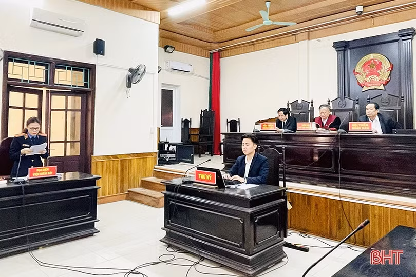 Mua bán Rik thu lợi bất chính, 9X lĩnh 24 tháng tù giam