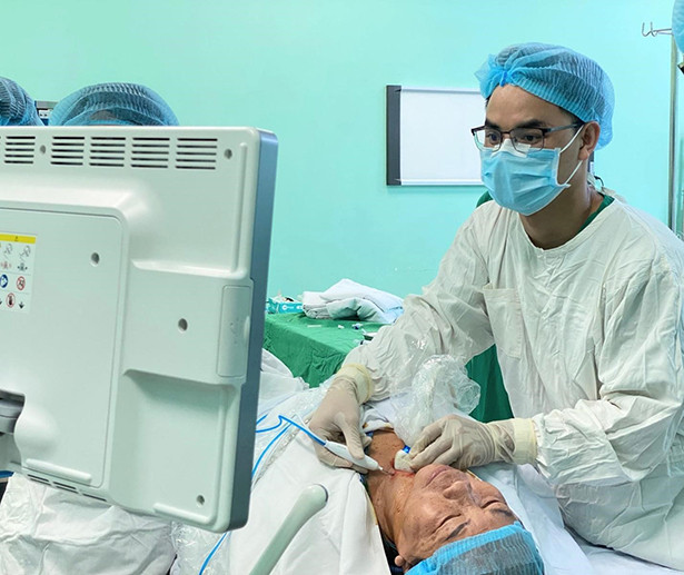 Đốt sóng cao tần RFA tuyến giáp, phương pháp an toàn, hiện đại, thẩm mỹ