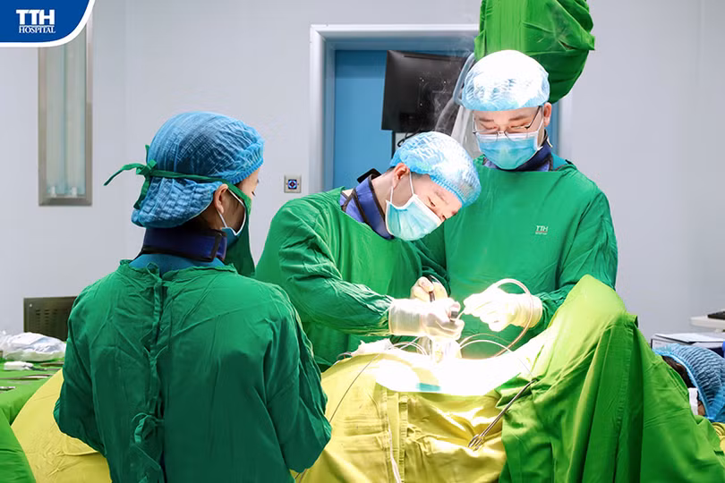 Bệnh viện Đa khoa TTH Hà Tĩnh triển khai thành công kỹ thuật mới MIS TLIF