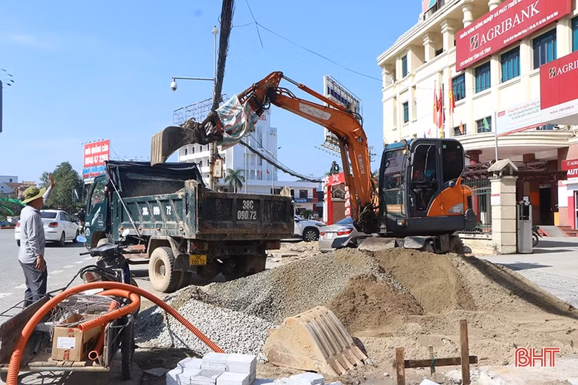 Hoàn thành áo mới cho đô thị trung tâm Hà Tĩnh trước Tết Nguyên đán