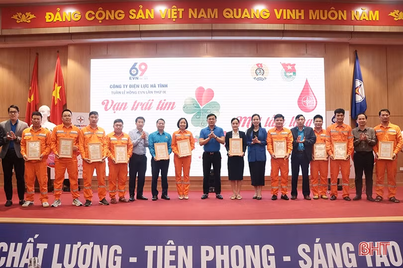 Cán bộ, nhân viên Điện lực Hà Tĩnh hiến tặng 134 đơn vị máu