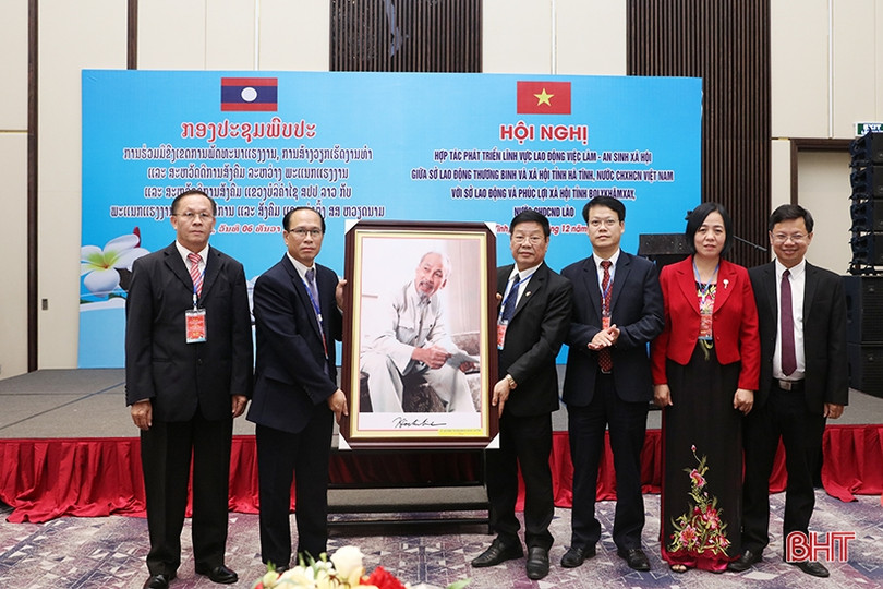Hà Tĩnh - Bolikhămxay tăng cường hợp tác lao động việc làm, an sinh xã hội