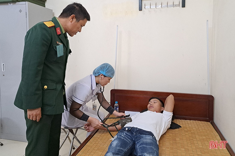 525 công dân Nghi Xuân tham gia khám tuyển nghĩa vụ quân sự