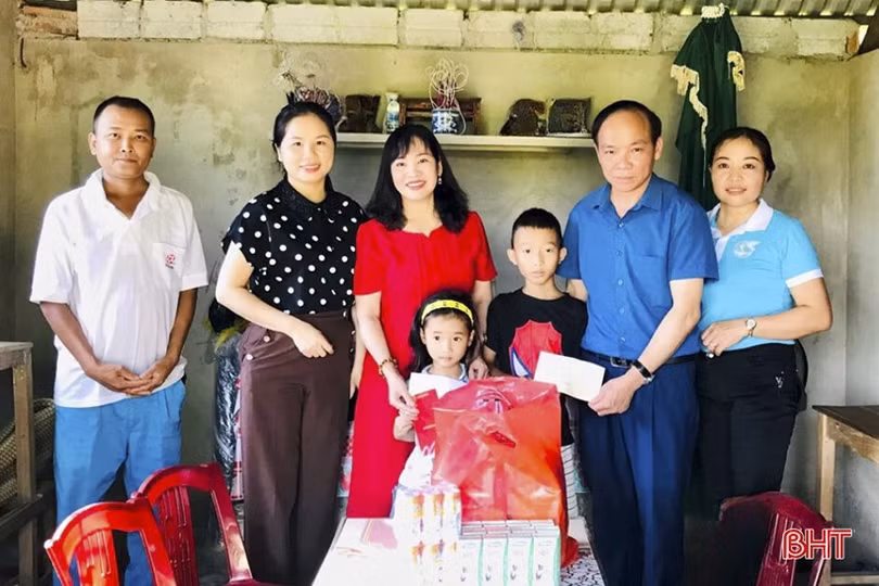 Lan tỏa chương trình “Mẹ đỡ đầu” ở Hà Tĩnh