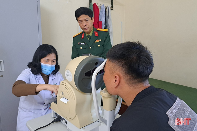 525 công dân Nghi Xuân tham gia khám tuyển nghĩa vụ quân sự