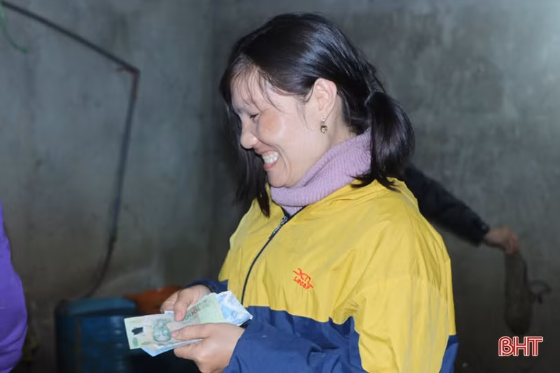 Trắng đêm “săn” cua đồng