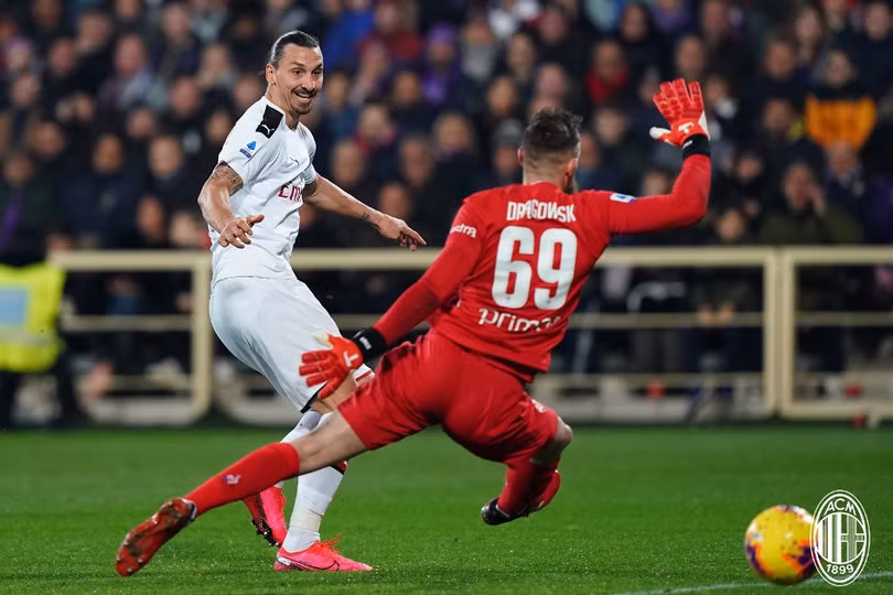 Juve củng cố ngôi đầu, Milan để hòa thất vọng