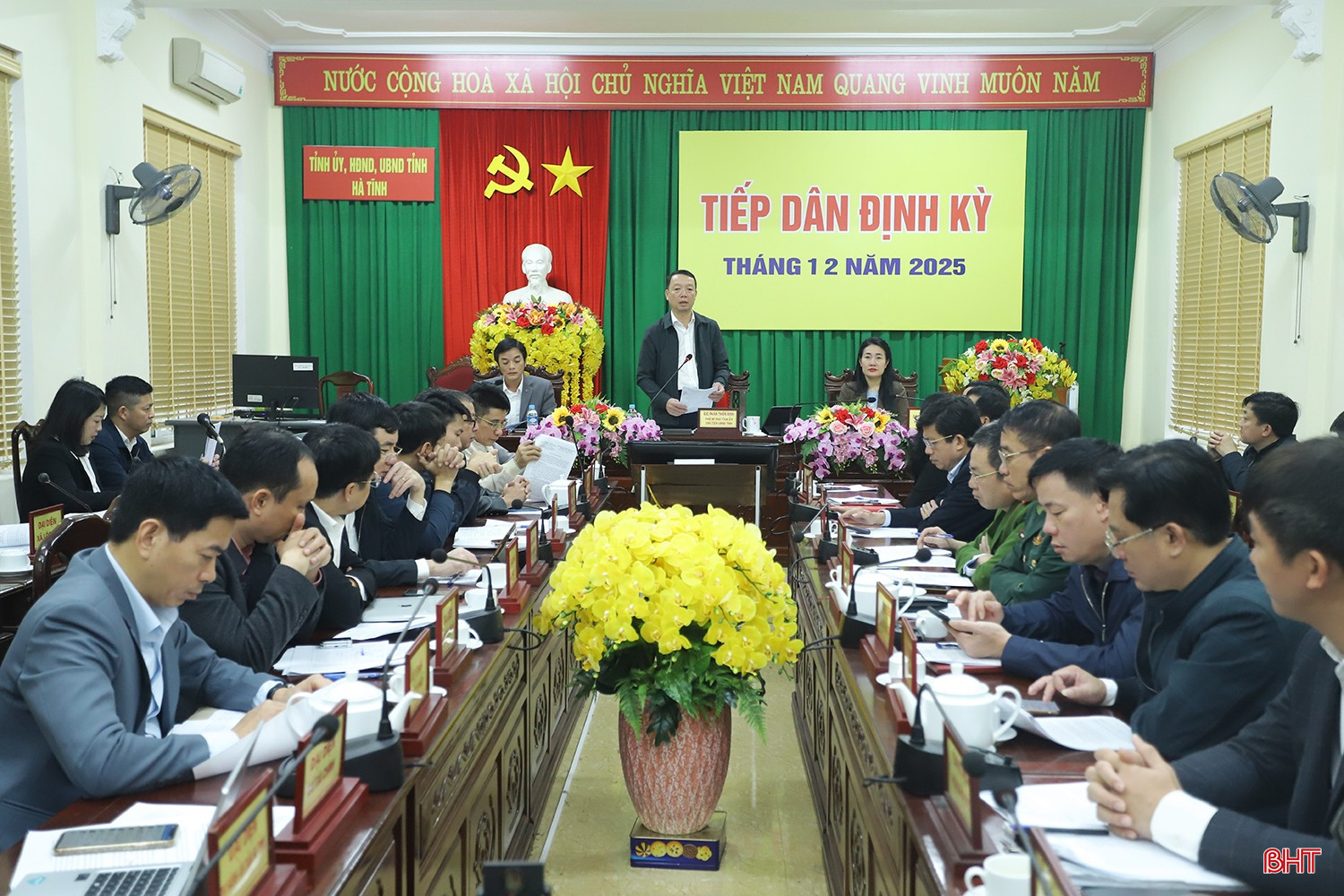 bqbht_br_chu-tich-tiep-cong-dan-01.jpg