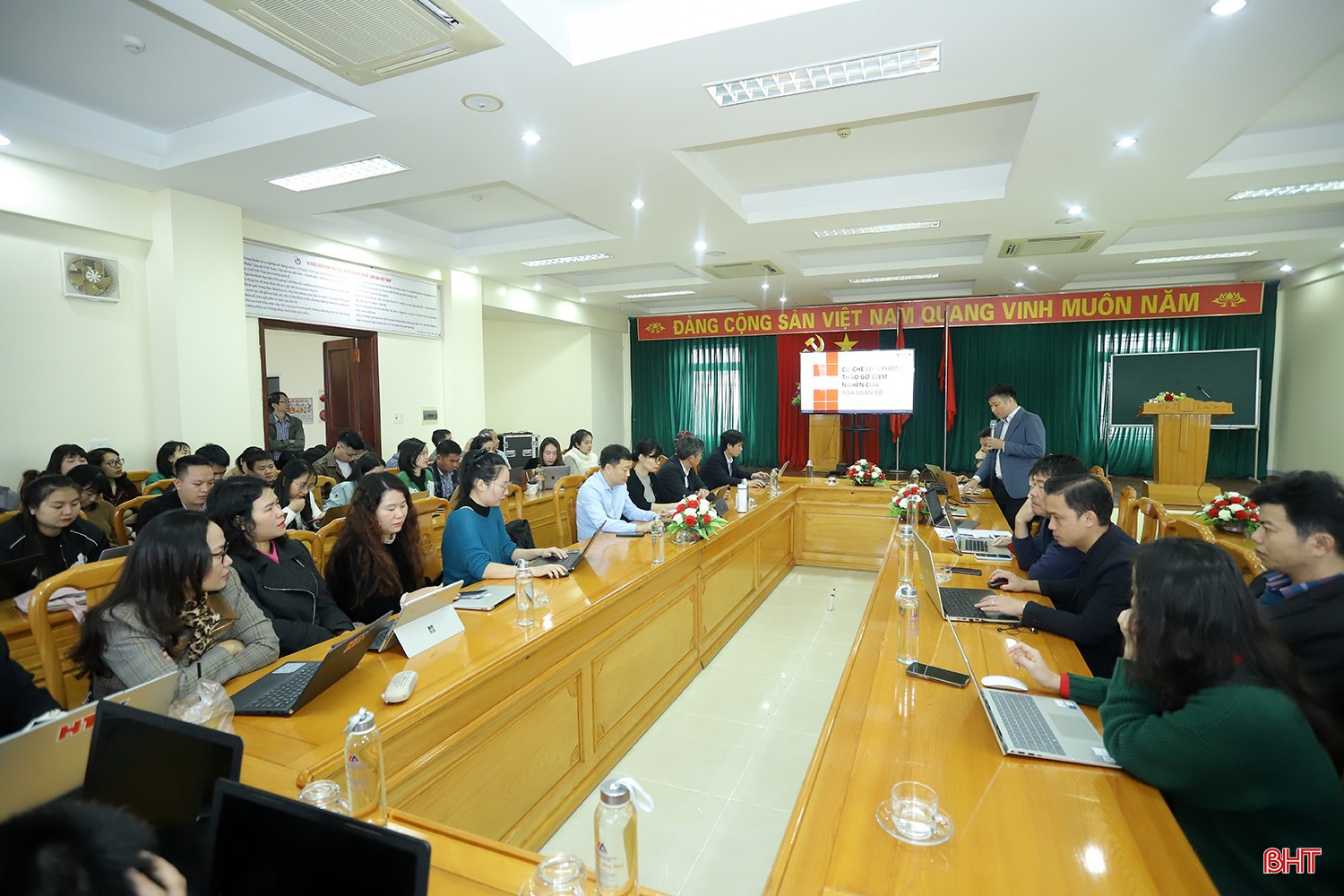 bqbht_br_tap-huan-bao-chi.jpg