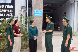“Ba bám, bốn cùng” để xây dựng và bảo vệ biên cương