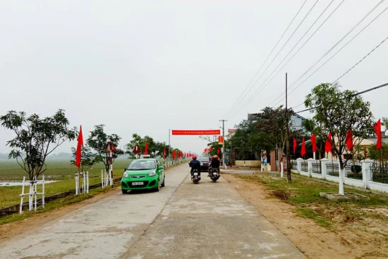 giam thieu tien dong gop cua dan xa van ve dich nong thon moi