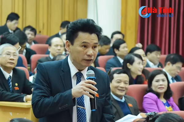 them 3 tu lenh nganh tra loi chat van dai bieu hdnd tinh