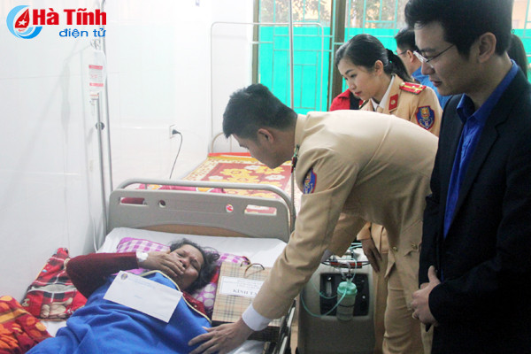 bat chao tinh thuong am long benh nhan ngheo vu quang