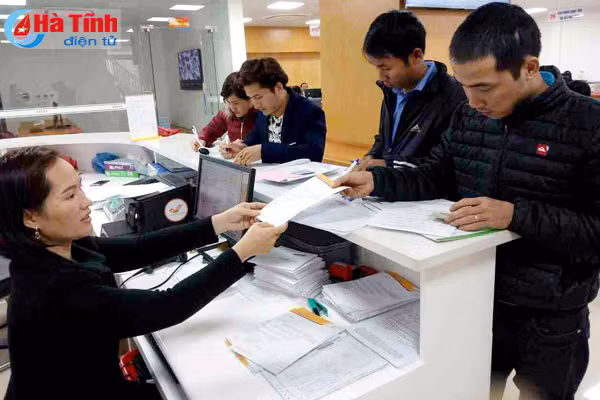 tren 8 trieu luot ho so tthc duoc tiep nhan tra qua dich vu buu chinh