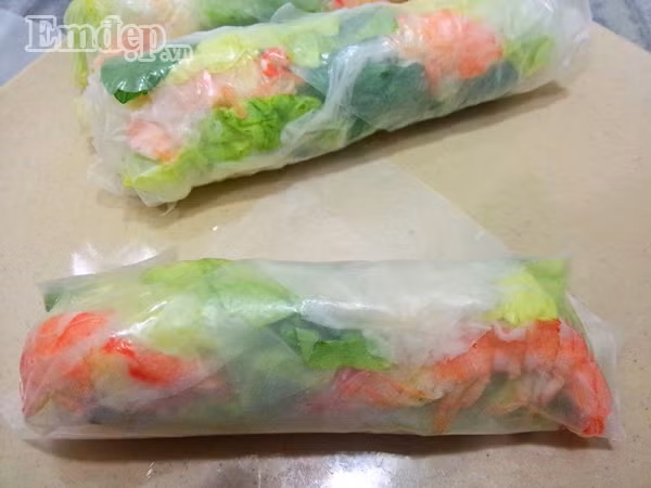 nem cuon tom ngon mieng doi vi bua com cuoi tuan