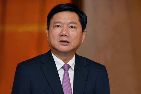 dinh chi sinh hoat dang khoi to bat tam giam ong dinh la thang