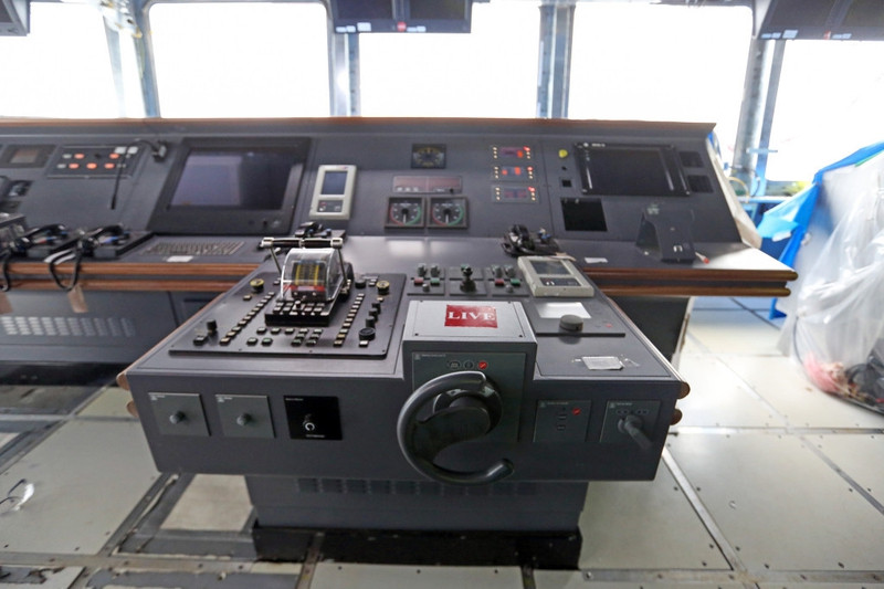 ben trong tau san bay hien dai nhat cua anh