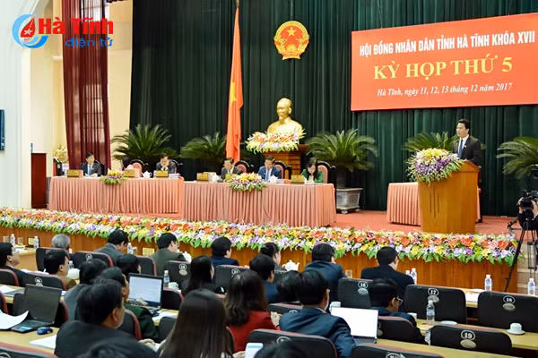 chu tich ubnd tinh lam ro nhung van de dai bieu cu tri quan tam