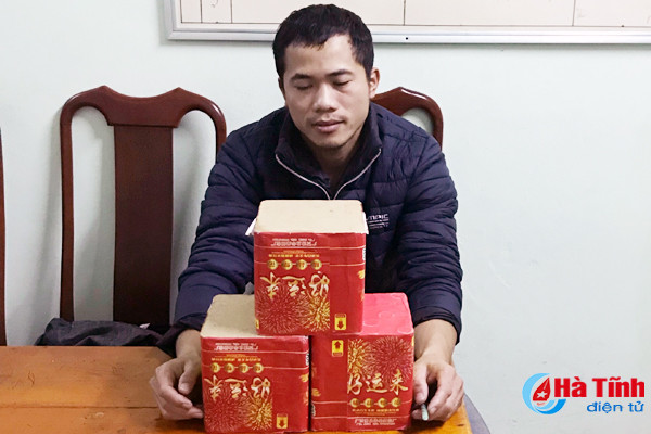 mua 4 kg phao ve dung bi cong an bat duoc