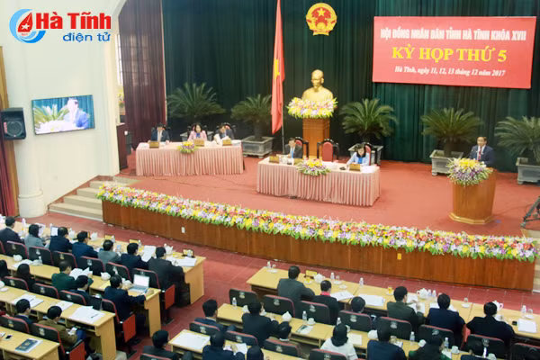 hdnd tinh ha tinh khoa xvii hop phien be mac