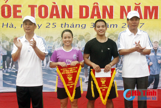 hon 1 000 nguoi chay olympic vi suc khoe nhan dan