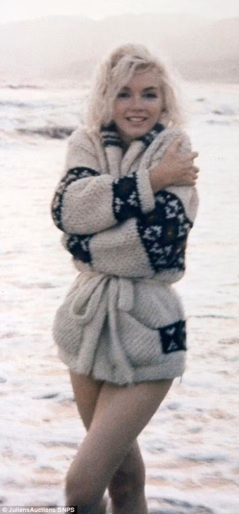 chiem nguong marilyn monroe trong loat anh doc dang duoc dau gia