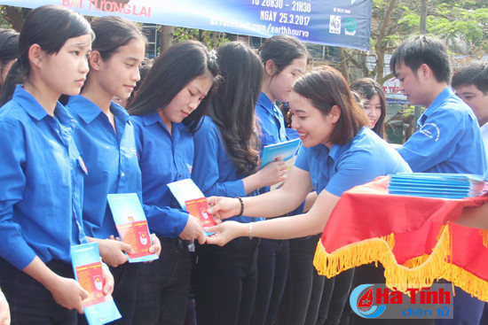 soi noi cac hoat dong chao mung ngay thanh lap doan