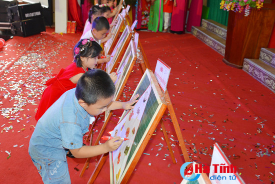 gia dinh va dinh duong tre tho