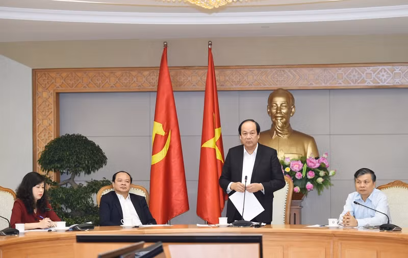 thu tuong yeu cau cong khai nhung bo it quan tam den the che