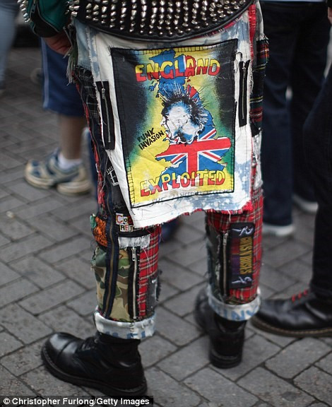 nhung trang phuc sac so tren the gioi