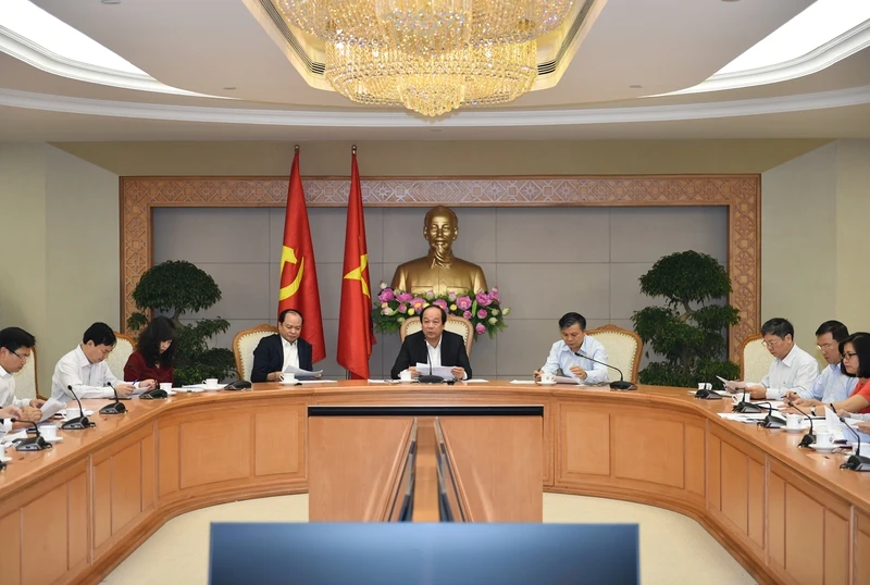 thu tuong yeu cau cong khai nhung bo it quan tam den the che