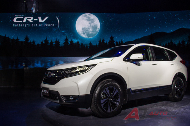 honda cr v 7 cho chinh thuc ra mat dong nam a gia tu 917 trieu