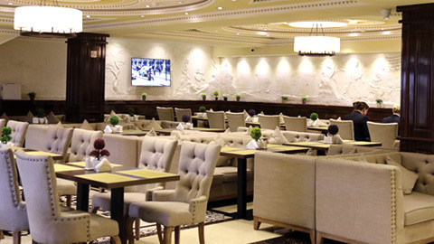 can canh khach san va san tap cua dt viet nam tai tajikistan