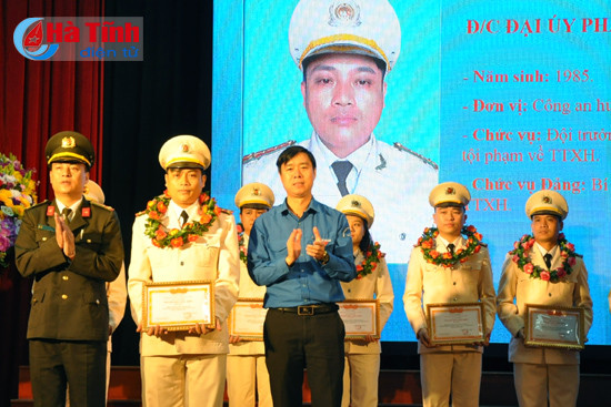 tuyen duong 9 thanh nien tieu bieu cong an ha tinh