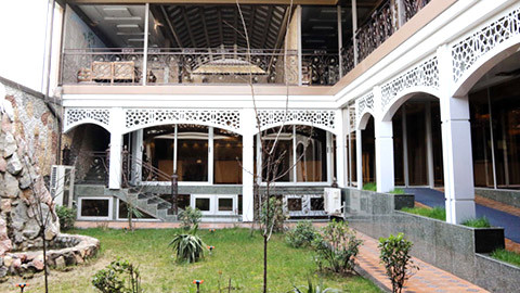 can canh khach san va san tap cua dt viet nam tai tajikistan