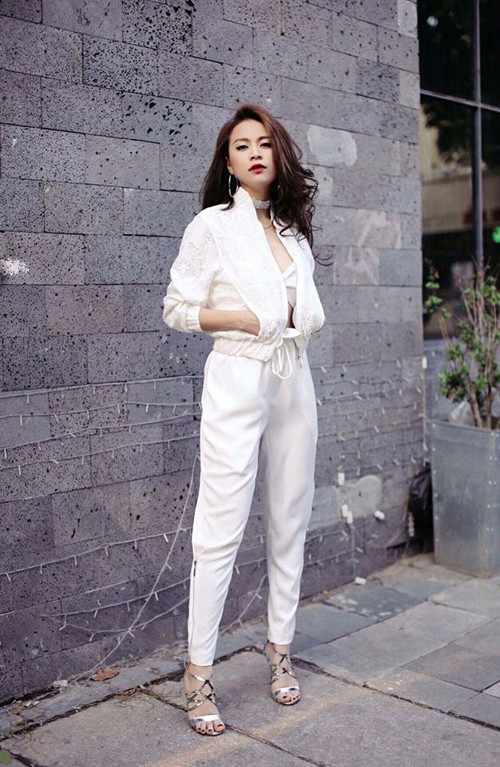 sao viet khoe street style ca tinh