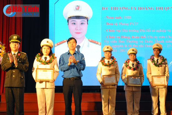 tuyen duong 9 thanh nien tieu bieu cong an ha tinh