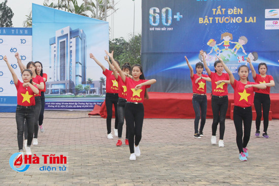 dap xe vi moi truong huong ung gio trai dat 2017