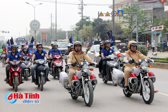 dap xe vi moi truong huong ung gio trai dat 2017