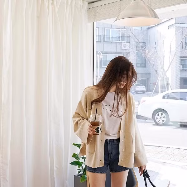 nhung chiec ao cuu canh cho phai dep khi thoi tiet am uong