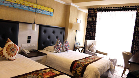 can canh khach san va san tap cua dt viet nam tai tajikistan