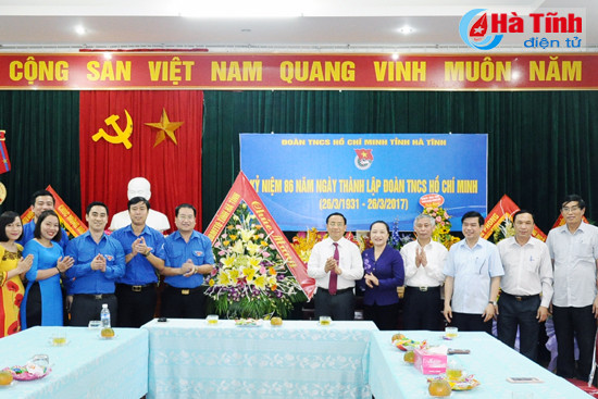 dau can thanh nien co dau kho co thanh nien xung kich