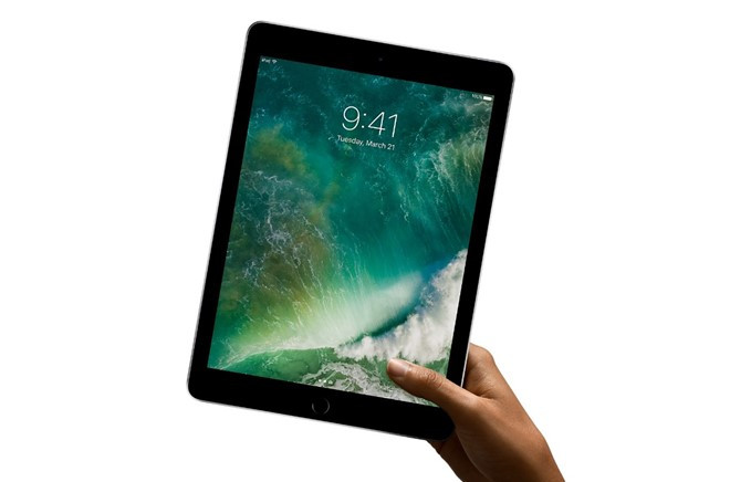 apple tung ipad 9 7 inch moi gia tu 330 usd
