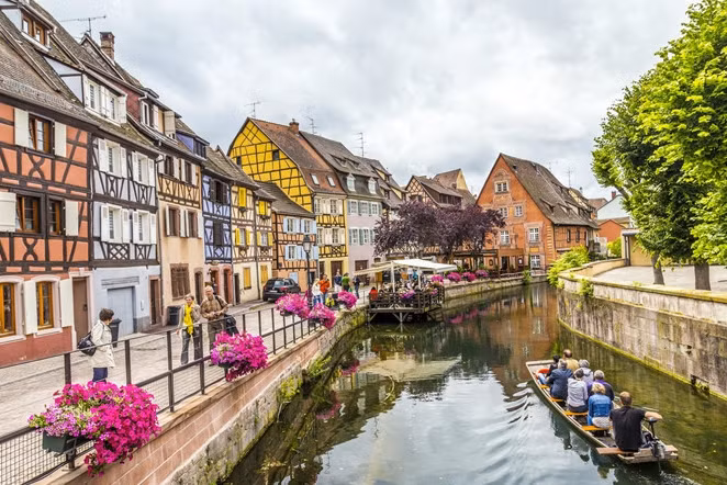 lang thang quanh nhung thi tran lang man nhat chau au