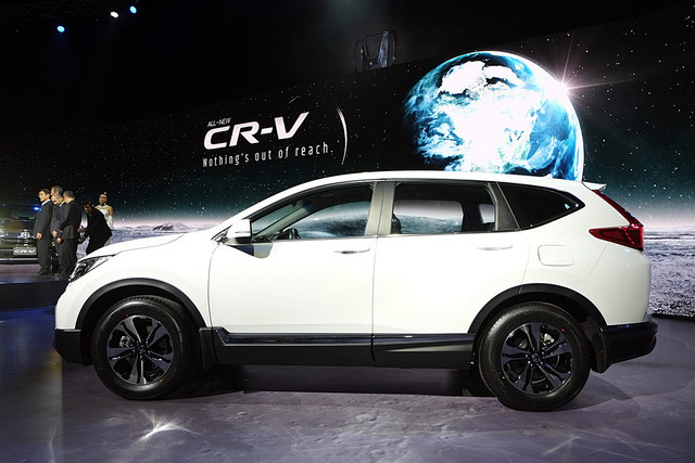 honda cr v 7 cho chinh thuc ra mat dong nam a gia tu 917 trieu